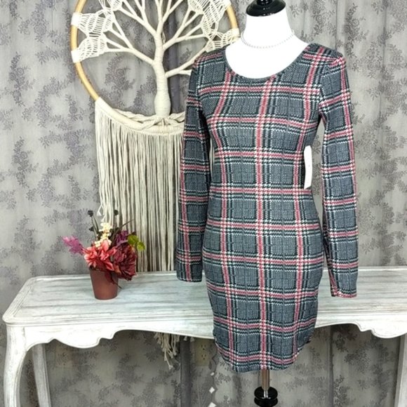 Eye Candy plaid cross back dress - Picture 2 of 9